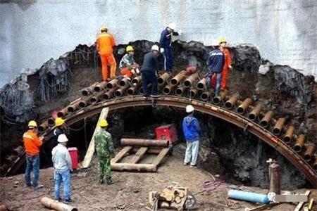 广平隧道钢花管支护案例